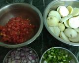 A picture of step 2 of Bhelpuri.