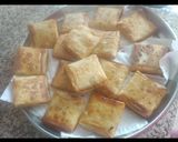 A picture of step 3 of Paneer chilli pockets.