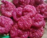 Foto langkah ke 6 dari resep Kue cucur buah naga.