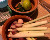 Tom Kha leves (Thai kókuszleves) csirkével és/vagy garnélával recept fázis 3 fotója