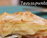 Foto del paso 2 de la receta: Coca de Llavaneras (hojaldre con crema)