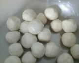 Foto langkah ke 3 dari resep Chapssal Doughnuts (Donat Korea).