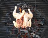 Une image de l'étape 3 de Coquelet crapaudine au barbecue.