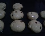 A picture of step 6 of Sweet cross buns.