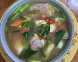 รูปขั้นตอนการทำที่ 4 ของ ต้มส้มปลาทับทิมใส่ใบมะขามอ่อน