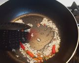 Foto langkah ke 4 dari resep Japan Style Miso Creamy Pasta.