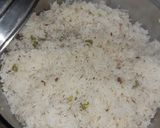 A picture of step 2 of Matar Pulao n Aaloo Dum.