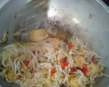 A picture of step 6 of Tumis tauge.