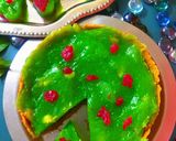 A picture of step 6 of No bake halwa tart.