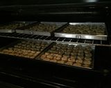 Foto langkah ke 4 dari resep Kue Corn Flakes.