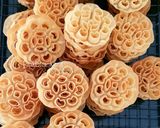 A picture of step 2 of Beehive Cookies (Rose Cookies).