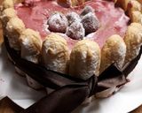 Foto langkah ke 17 dari resep Charlotte aux fruits rouges.
