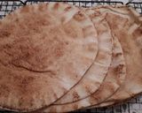 Foto del paso 1 de la receta: Pan árabe con zaatar y aceite de oliva