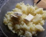 Foto del paso 1 de la receta: Puré duquesa con salsa de queso