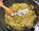 Une image de l'étape 12 de Fondue de poireaux à l'ail, oignon, crème et épices.