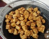 Foto langkah ke 1 dari resep Oseng Tempe Kacang Panjang Kecap Pedas.