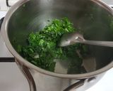 A picture of step 2 of Spinach raita.