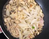 Foto langkah ke 3 dari resep Nasi Tim Ayam Sosis Kecap.