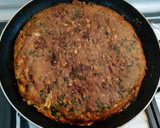 Foto del paso 5 de la receta: Tortilla de espinacas con sobrasada y tomates cherry 🍅