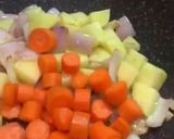 A picture of step 2 of Karei Raisu (Japanese style curry).