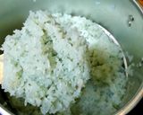Hình bước làm 2 của món Xôi hoa đậu biếc - gà chiên nước mắm