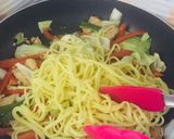 Foto del paso 3 de la receta: Chow Mein con vegetales filetes dePollo !!