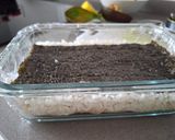 Foto del paso 5 de la receta Sushi para vagos ("lazy sushi"), en dos versiones: salmón con queso y atún con aguacate