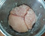 Hình bước làm 1 của món Salad ức gà nướng