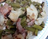 A picture of step 2 of Cauliflower, Green Beans, and Ham pieces.