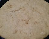 Foto del paso 1 de la receta: Pizza con salsa de ajo, muy sencilla, simple