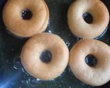 Foto langkah ke 4 dari resep Donat Empuk.