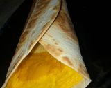 Sajtos-sonkás tojástekercs tortillában 🫔🌯 recept fázis 2 fotója