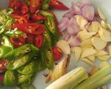 Foto langkah ke 1 dari resep Jangan tempe lombok ijo.