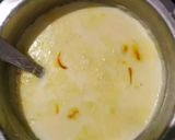 A picture of step 2 of Fruits custard trifle.