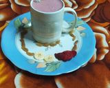 स्ट्रॉबेरी मिक्स फ्रूट्स स्मूथी (Strawberry mix fruits smoothie recipe in Hindi) रेसिपी चरण 3 फोटो