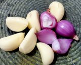 Foto langkah ke 1 dari resep Peyek Daun Bawang.