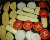 Foto del paso 2 de la receta: Greixonera de casa con tomate maduro, calabacín, patata y cebolla