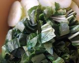 Foto del paso 2 de la receta: Ensalada de rúcula, pepino, semillas y queso súperligth