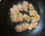 A picture of step 1 of Chicken chili.
