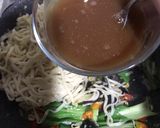 Foto langkah ke 8 dari resep Chicken Chow Mein 🇨🇳.