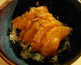 A picture of step 23 of Salmon Donburi (Salmon rice bowl).