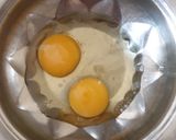 A picture of step 1 of French Omelette.