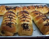 Foto langkah ke 5 dari resep Roti Manis Jumbo Isi Pisang.