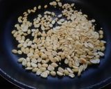 A picture of step 4 of Spicy masala peanuts.