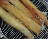 Foto langkah ke 5 dari resep Tape Stick Roll.