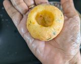 A picture of step 4 of Schezwan Upma bites.