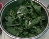 Foto langkah ke 1 dari resep Sayur Daun Singkong.