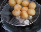 Foto langkah ke 4 dari resep Chapssal korean donuts.