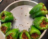 भरवा शिमला मिर्च (bharwa simla mirch recipe in marathi) रेसिपी स्टेप 3 फोटो 