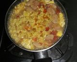 Foto langkah ke 5 dari resep Indomie Tumis ala Moms Shakaa.